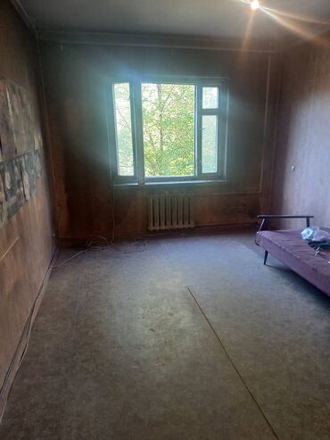 сдаю 2к квартиру: 2 комнаты, 50 м², 105 серия, 2 этаж, Старый ремонт
