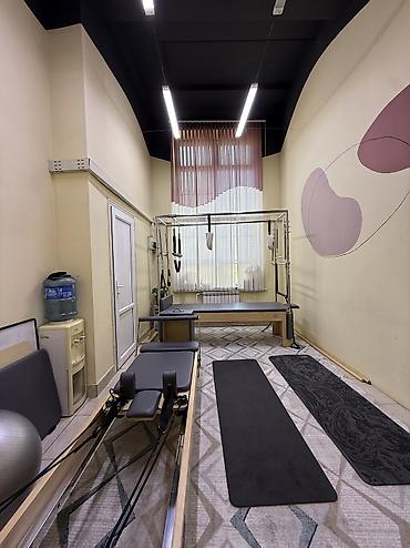 Аренда помещений свободного назначения: 🏢 Сдается коммерческое помещение в аренду на первой линии! 📍 Локация — 11