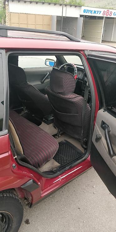 Volkswagen Passat Variant: 1989 г., 1.8 л, Механика, Бензин, Универсал — 6