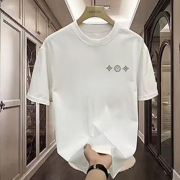 louis vuitton: Футболка унисекс с крупным графическим логотипом LV на спине и — 2