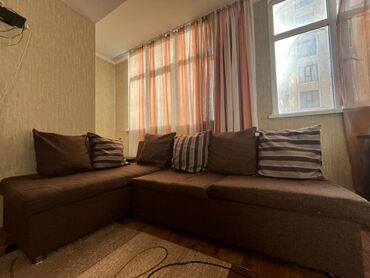 диван уголок мягкая мебель: Диван-кровать, цвет - Коричневый, Б/у