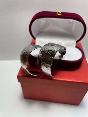 Minđuše: Mindjuse 800 — 16