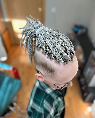 Другие услуги в сфере красоты и здоровья: У нас можно: 	•	Заплести дреды, дредокудри, афрокосы — 17