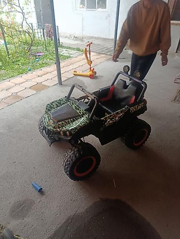 Детский электрокар, Б/у