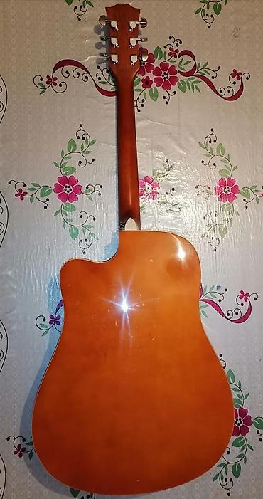 gitara akustik: Ekvalazerli-akustik gitara – kəsik (cutaway) korpuslu, natural ağac — 4