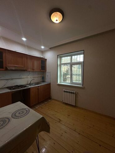 Uzunmüddətli kirayə evlər: 70 kv. m, 2 otaqlı, Kanalizasiya, Kombi, Qaz -da lalafo.az — 8 Uzunmüddətli kirayə evlər: 70 kv. m, 2 otaqlı, Kanalizasiya, Kombi, Qaz — 8