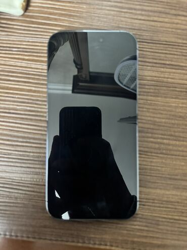 ayfon üçün ekran sekilleri: IPhone 14 Pro, Deep Purple, Qırıq