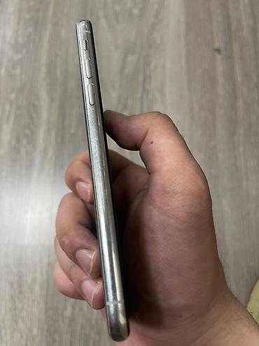 x 64: IPhone Xs, 256 GB, Space Gray, Qırıq — 3