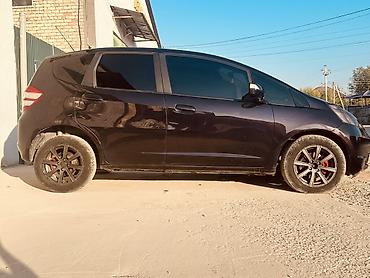 продаю шевролет: Honda Jazz: 2009 г., 1.5 л, Робот, Бензин, Хэтчбэк — 4
