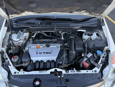 Honda: Honda Stream: 2003 г., 2 л, Автомат, Бензин, Минивэн — 9