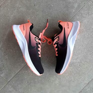 Women's Sneakers and athletic shoes: Extra cena od 36 do 41 za samo 2900 din p b — 5