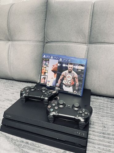 продажа плейстейшен 4: Продается! Sony Playstation 4 PRO 1TB BLACK Игры в подарок: ГТА5,ФИФА