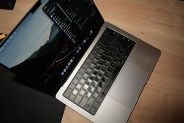 Apple MacBook: İşlənmiş Apple MacBook, 14 ", Apple M1 Pro, 512 GB, Ünvandan götürmə — 6