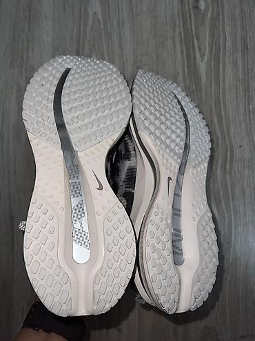 Patike: Nike Pegasus Premium SE"Phantom Anthracite" br,38, cm 24, br.43 cm 28 na lalafo.rs — 9 Patike: Nike Pegasus Premium SE"Phantom Anthracite" br,38, cm 24, br.43 cm 28 — 9