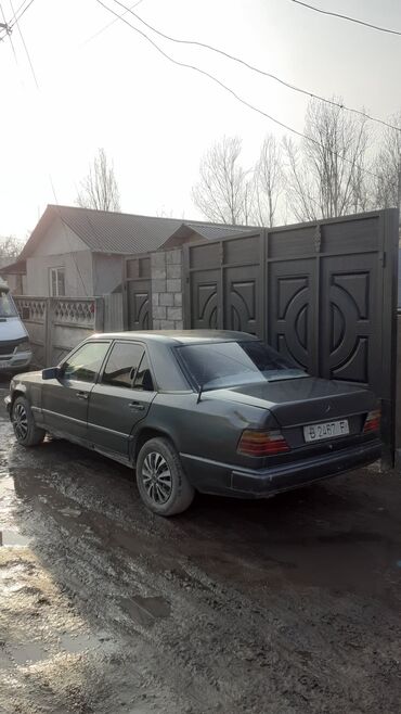 Mercedes-Benz: Mercedes-Benz W124: 1987 г., 2.3 л, Механика, Бензин, Седан