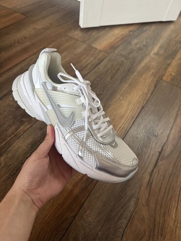 сумка женская большая брендовая: Кроссовкалар, 41, Nike, Жаңы, Өзү алып кетүү, Акылуу жеткирүү