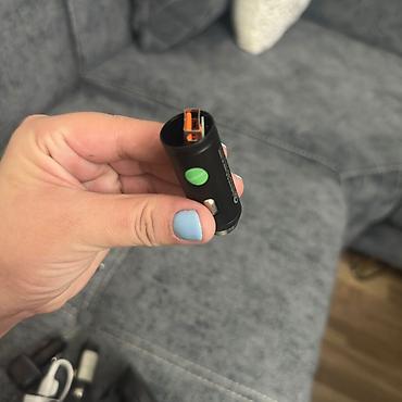 Mobil telefonlar üçün digər aksesuarlar: Avtomobil üçün aksesuarlar dəsti Dəstə daxildir: - Siqaret — 2