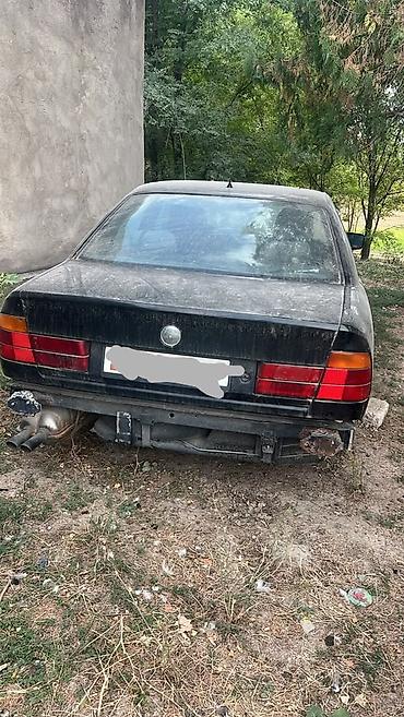 BMW 5 series: 1990 г., 2.5 л, Механика, Бензин, Седан at lalafo.kg BMW 5 series: 1990 г., 2.5 л, Механика, Бензин, Седан