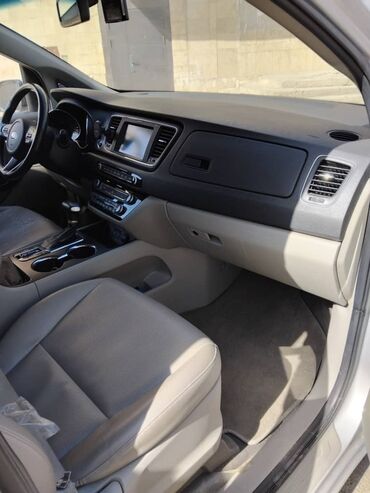 Kia: Kia Carnival: 2019 г., 2.2 л, Автомат, Дизель, Минивэн — 5