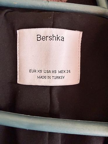 Qadın geyimləri: Bershka qadın blazeri - Rəng: qara - Ölçü: XS (EUR XS, USA XS, MEX — 2