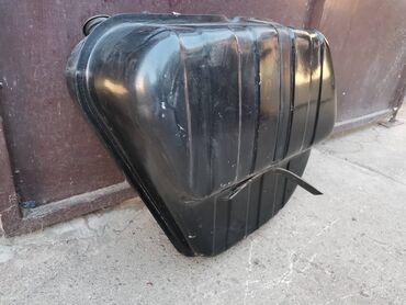 Auto delovi: Rezervoar Lada 7 Riva. Polovno, ocuvano. Skinuto sa rastavljenog — 13