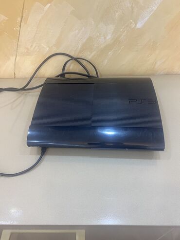 playstation 3 230 azn: Playstation 3 süper slim 500 73 oyun var + dükan var isdenilen oyunu