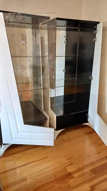Dolab vitrinləri: Şüşəli dolab vitrini, İşlənmiş — 5