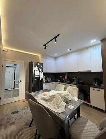 2 комнаты, 80 м², Ала-Арча ТРЦ Элитка, 3 этаж, Дизайнерский ремонт