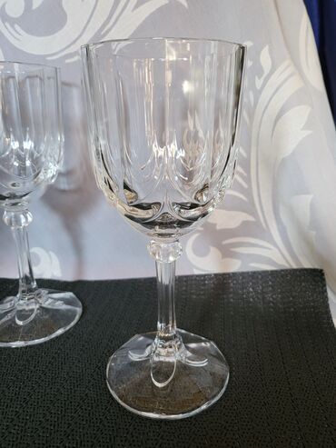 Čaše: Case nove francuske luminarc za vino iz 80ih. Nove case,sve na njima na lalafo.rs — 12 Čaše: Case nove francuske luminarc za vino iz 80ih. Nove case,sve na njima — 12