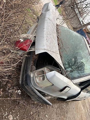 Audi: Audi 80: 1991 г., Седан — 6