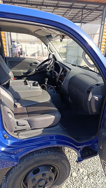 kia shortage: Kia Bongo (K2500/K2700) бортовой малотоннажный грузовик, синий — 5