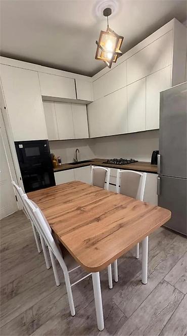 Продажа коттеджей и домов: 🏡 Продаётся 2-х этажный дом 📍Район : Ак-Орго ж/м 📌Расположение  — 18