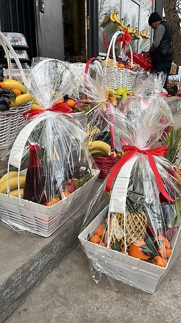 Подарочная упаковка: Подарочные фруктовые корзины - Оформленные корзины из свежих фруктов — 7