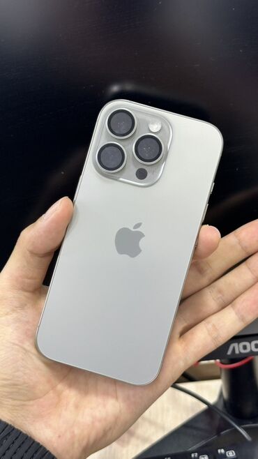 ноутбук айфон: IPhone 16 Pro, Б/у, 256 ГБ, Серебристый, Коробка, 99 %