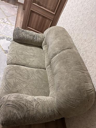 стол кафе: Прямой диван, Б/у — 3