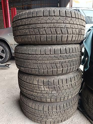 Шины: Зимние шины ROADX RXFROST, размер 215/55 R17. Характеристики: - Тип — 5