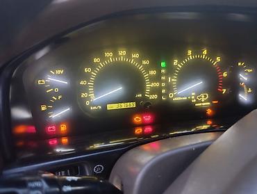 Lexus: Lexus LX: 4.7 l | 2001 il — 4