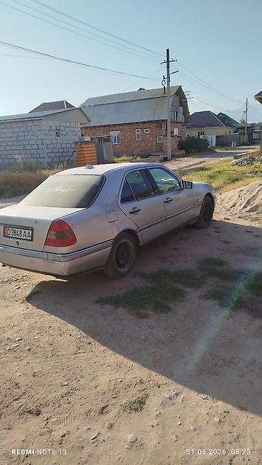 124 е: Mercedes-Benz : 1996 г., 2 л, Механика, Бензин, Седан — 2