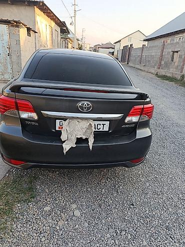 тез арада: Toyota Avensis: 2012 г., 1.8 л, Кол менен иштөөчү, Бензин, Седан — 1