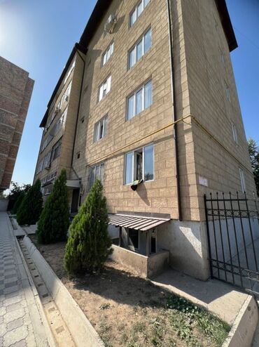 квартира 2 комнатная в Кыргызстан | Долгосрочная аренда квартир: 1 комната, 30 м², Индивидуалка, 2 этаж, Свежий ремонт, Электрическое отопление, Автономное отопление