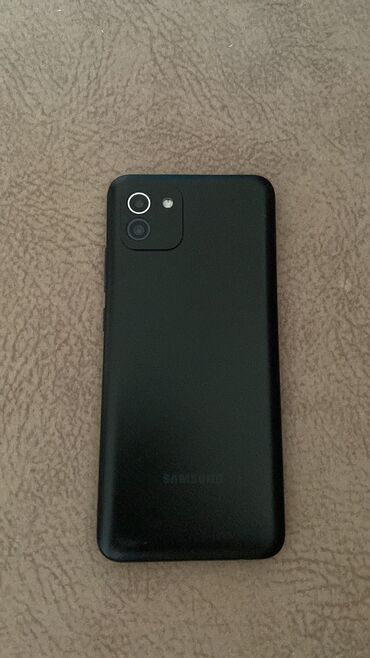 ikinci el samsung a12: Samsung Galaxy A03, 64 GB, rəng - Qara, Qırıq, İki sim kartlı, Face ID