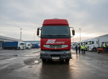 Тягачи: Тягач, Renault, Без прицепа — 2