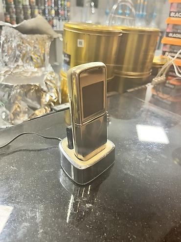 Nokia: Nokia 8 Sirocco, rəng - Gümüşü, Düyməli — 17