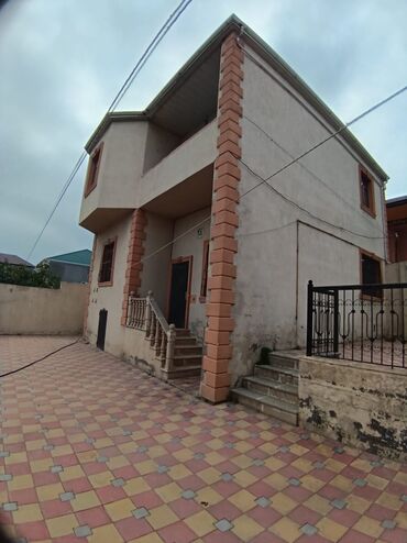 Həyət evləri və villaların satışı: İki mərtəbəli fərdi yaşayış evi . Ailəyə kirayə verilir - Planlama — 1