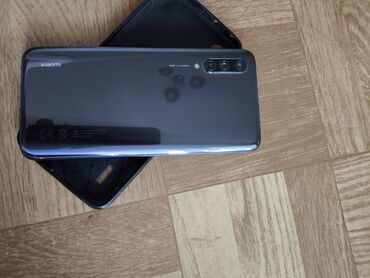 житкое стекло: Xiaomi, Mi 9 Lite, Б/у, 128 ГБ, цвет - Черный, 2 SIM