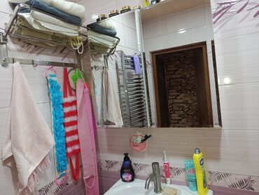 hamam dolab: Açılan, 1 qapı Düz dolab, Stenka