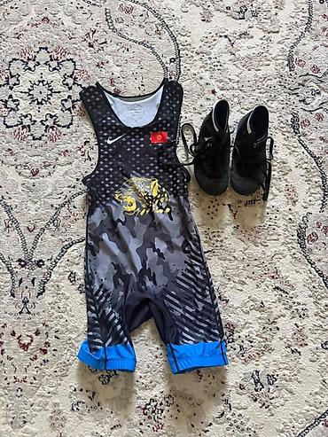 борцовки найк: Мужской спортивный костюм, Nike, Б/у, цвет - Черный, Самовывоз — 1