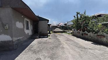 Продажа времянок: 🏡 Продается дом 📍 Арча-Бешик район ▪️ Участок — 5 соток ▪️ Есть газ ▪️ — 8