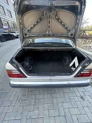 e34 4 4: Mercedes-Benz E-Class: 1987 г., Бензин — 4