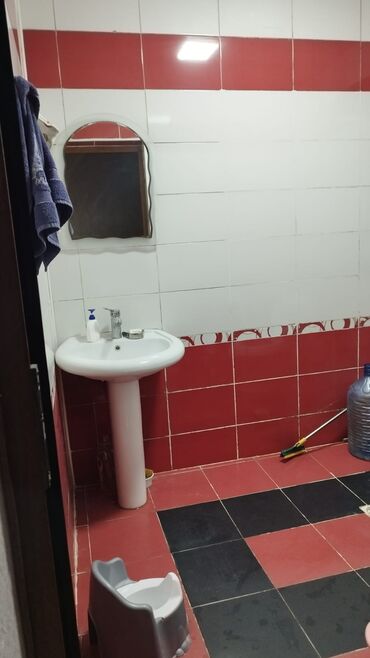 Həyət evləri və villaların satışı: 4 otaqlı, 159 kv. m, Kredit yoxdur, Orta təmir -da lalafo.az — 18 Həyət evləri və villaların satışı: 4 otaqlı, 159 kv. m, Kredit yoxdur, Orta təmir — 18